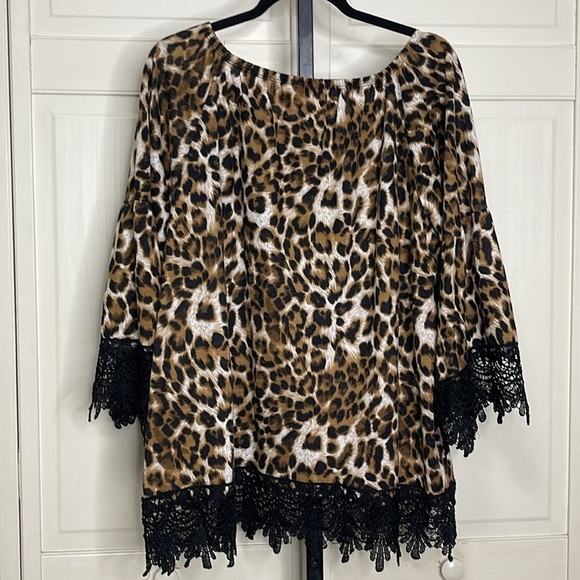 Ali Miles Women's Animal Print Lace Hem 3/4
Sleeve Round Neck Blouse Sz 2X - Picture 8 of 11